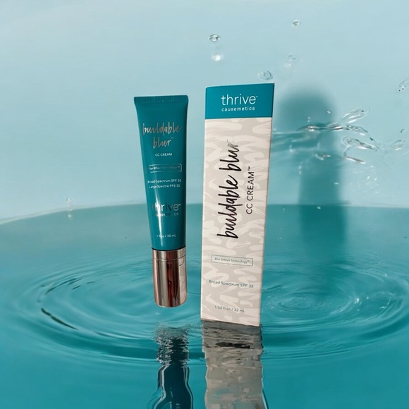 Thrive Causemetics Buildable Blur CC Cream SPF 35 • Fair• 1.08 Fl Oz 08/24. - Picture 2 of 3